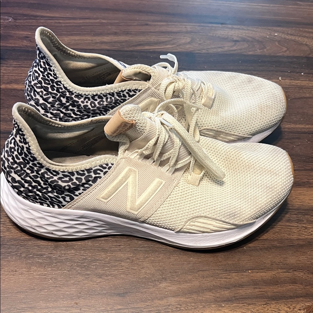 New Balance Roam Cream andleopard print sneakers Women’s size 10